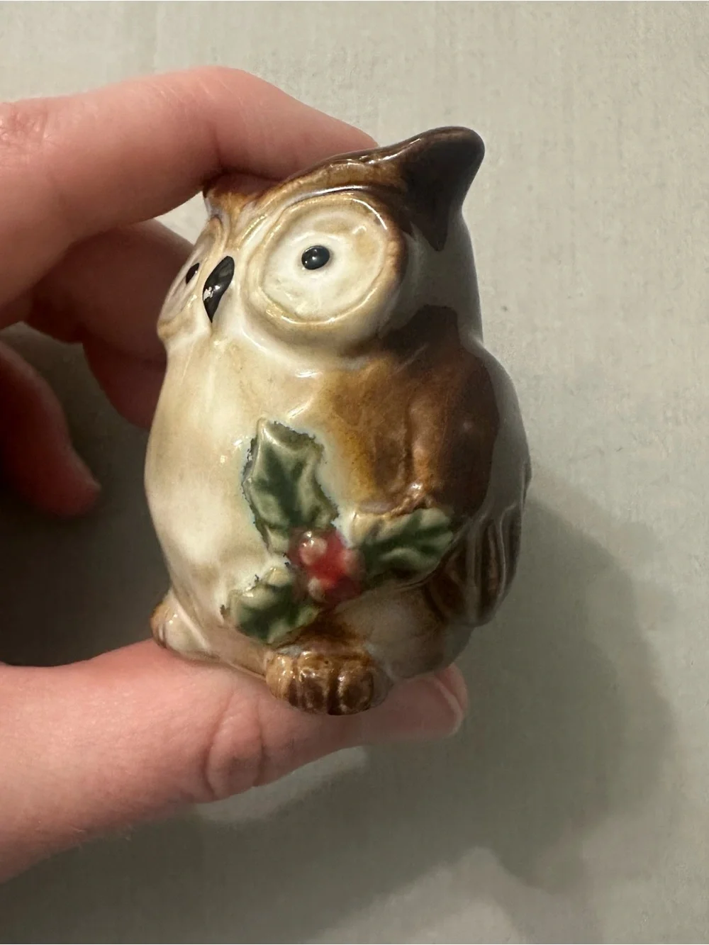 VTG Christmas Ceramic Owl Salt Pepper Shakers Pair Holly Berries Winter Holiday